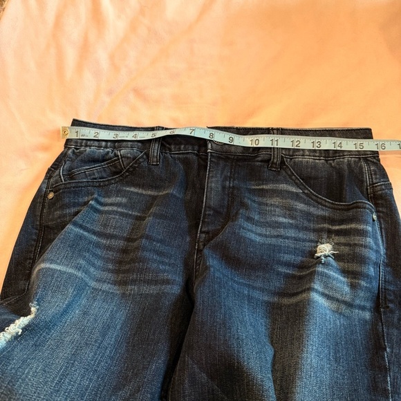 Democracy Dark Indigo Straight Leg Jeans size 6 coolmax material - Picture 8 of 11